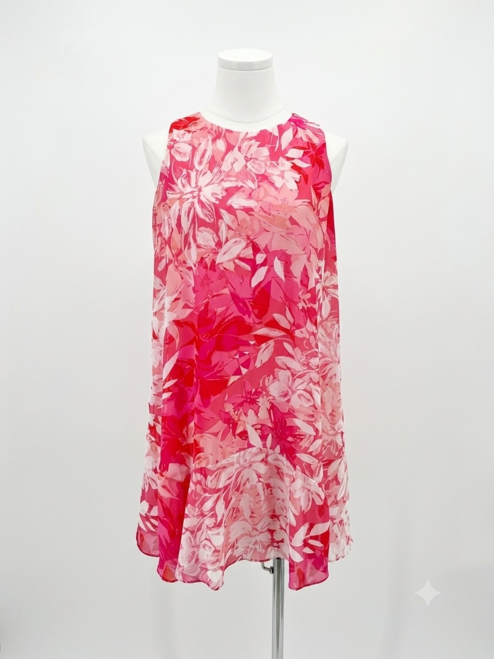 Vince Camuto Gorgeous Floral Pink Sleeveless Dress. Women's Size 2P